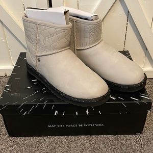 Mens Star Wars UGG millennium classic mini size 10
